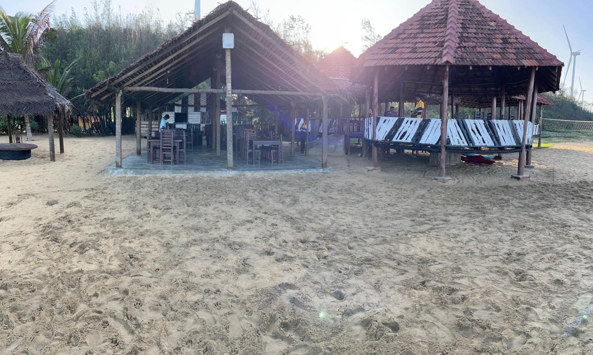 Omeesha Beach Hotel Kalpitiya Bagian luar foto