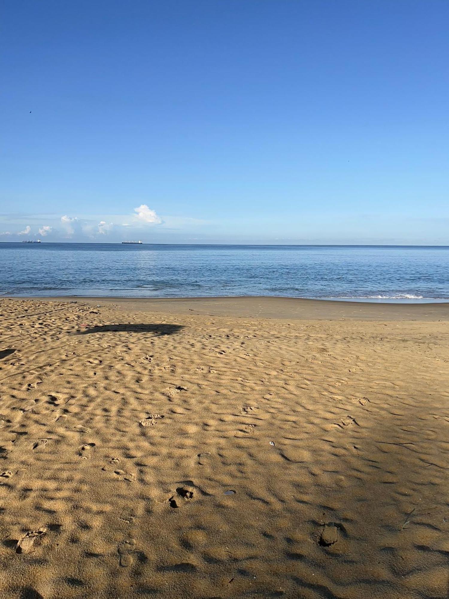 Omeesha Beach Hotel Kalpitiya Bagian luar foto