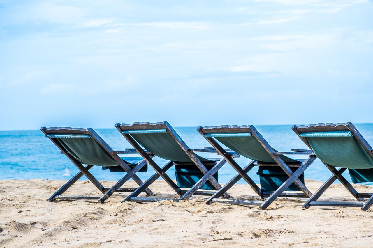 Omeesha Beach Hotel Kalpitiya Bagian luar foto