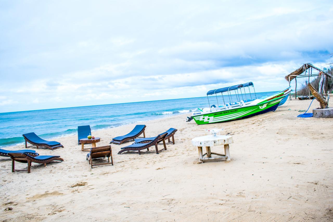 Omeesha Beach Hotel Kalpitiya Bagian luar foto