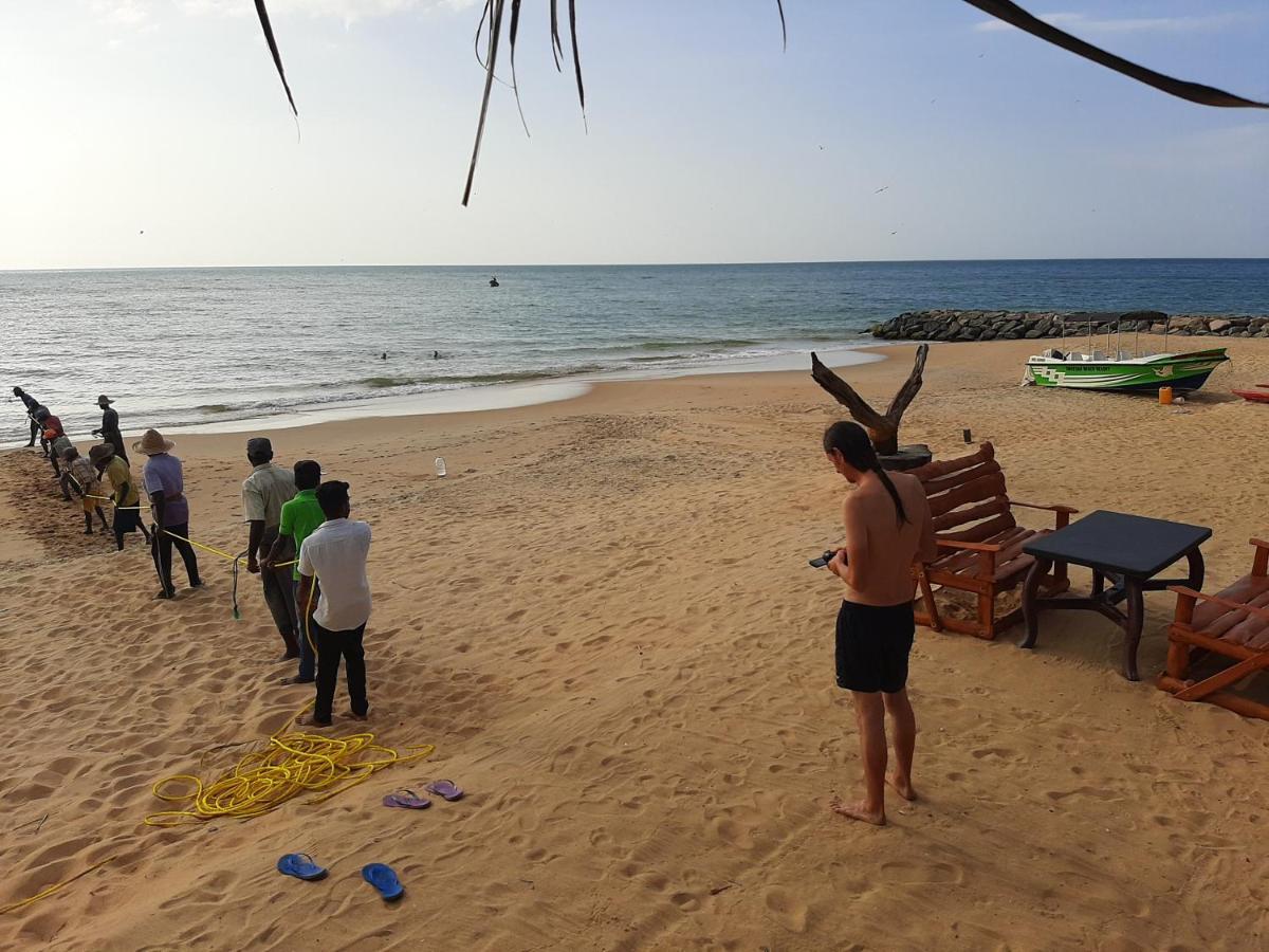 Omeesha Beach Hotel Kalpitiya Bagian luar foto